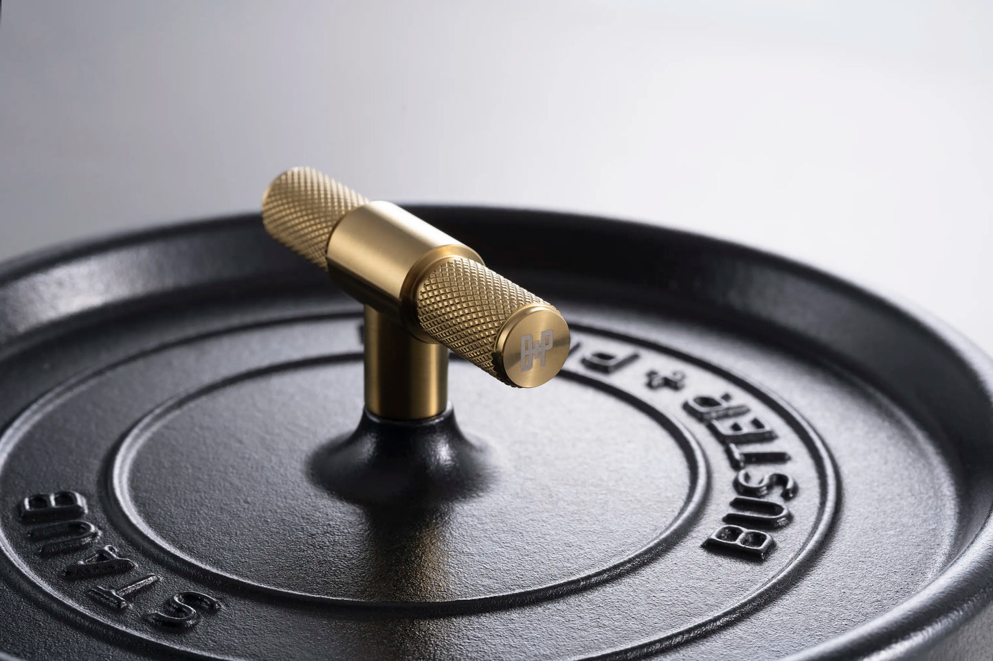 Staub Buster & Punch Greb
