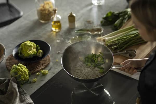 Fiskars All Steel Pure Wok